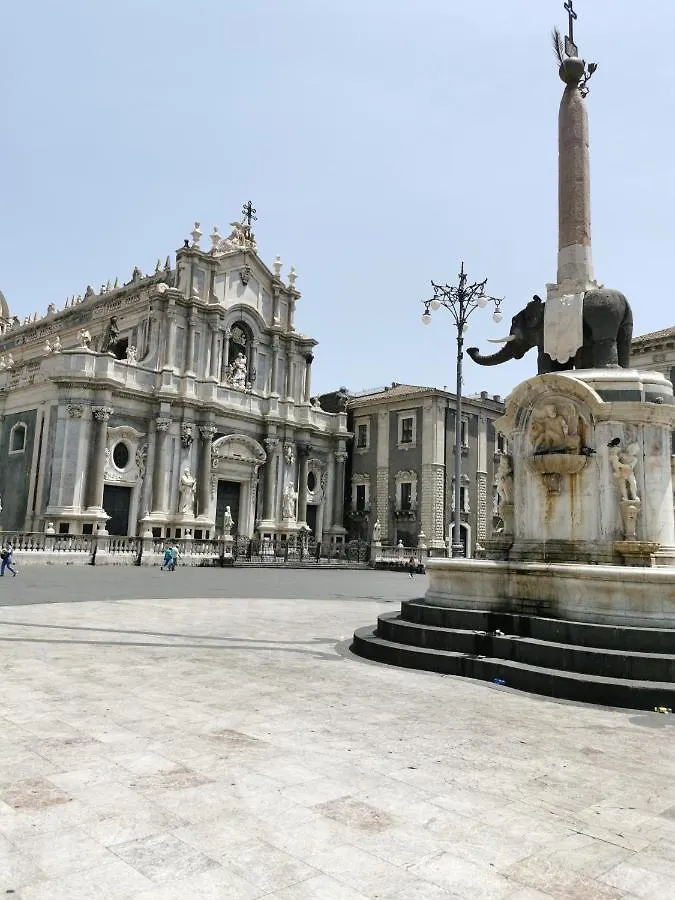 Casa vacanze Cottage Regina Bianca, tutto ciò che desideri! Aeroporto di Catania Fontana Rossa