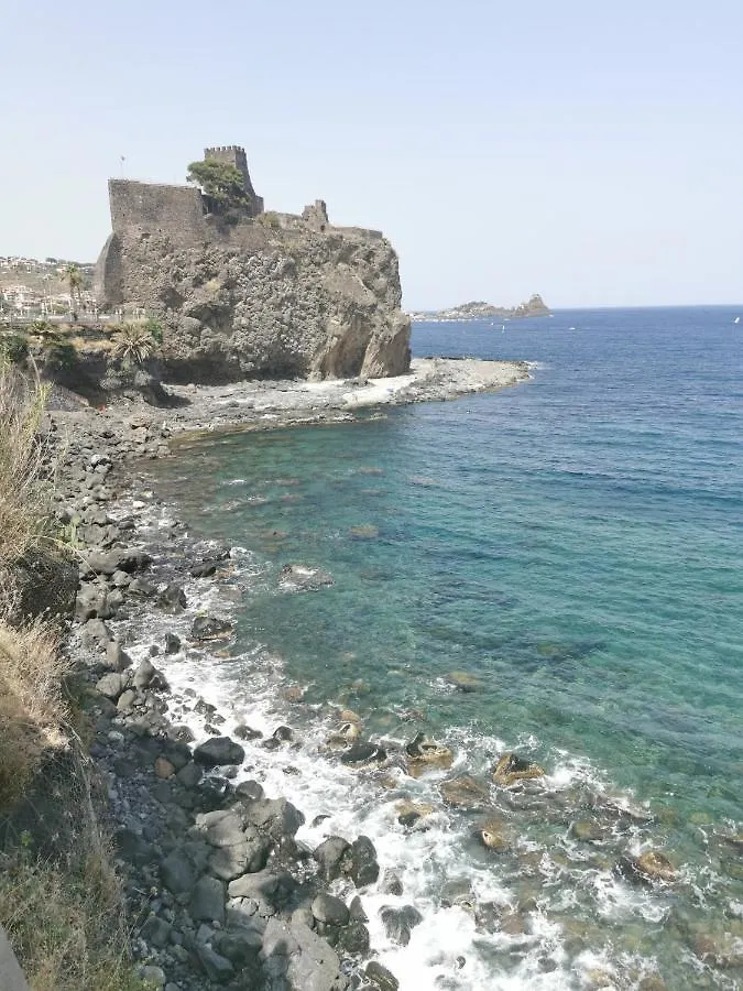 Casa vacanze Cottage Regina Bianca, tutto ciò che desideri! Aeroporto di Catania Fontana Rossa Italia